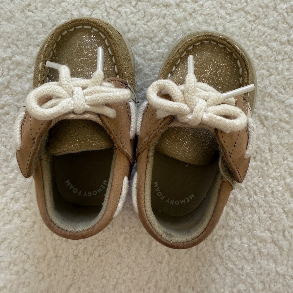 Sperry  - Shimmering Gold and Tan